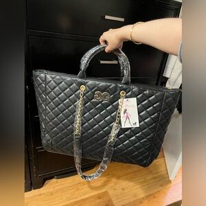 Gilda Paris Black Quilted Travel Bag